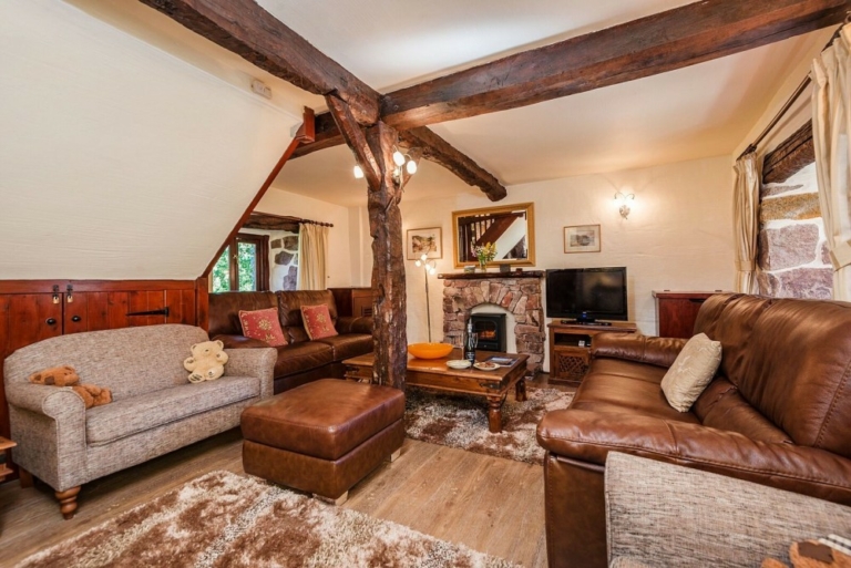 Scafell's spacious lounge with Italian leather sofas
